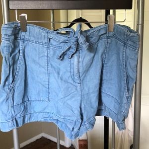 loft bow front jean shorts